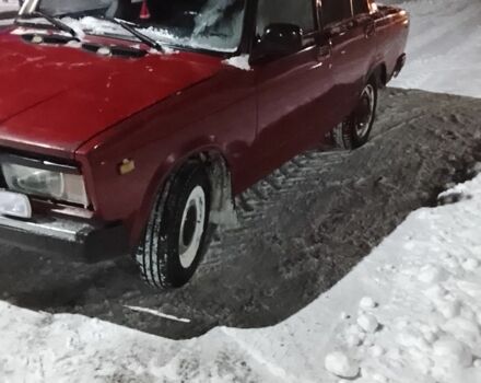 Красный ВАЗ 2107, объемом двигателя 1.5 л и пробегом 180 тыс. км за 1350 $, фото 1 на Automoto.ua