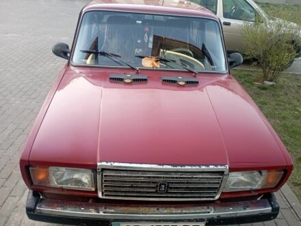 ВАЗ 2107 1995 в Макарове на Automoto.ua Красный ВАЗ 2107, объемом двигателя 0 л и пробегом 10 тыс. км за 1000 $, фото 1 на Automoto.ua