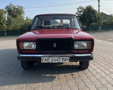 Красный ВАЗ 2107, объемом двигателя 1.6 л и пробегом 200 тыс. км за 675 $, фото 1 на Automoto.ua