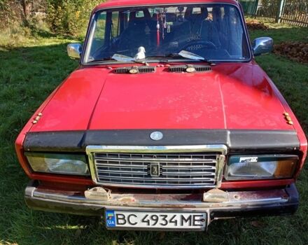 Красный ВАЗ 2107, объемом двигателя 1.6 л и пробегом 737 тыс. км за 550 $, фото 1 на Automoto.ua