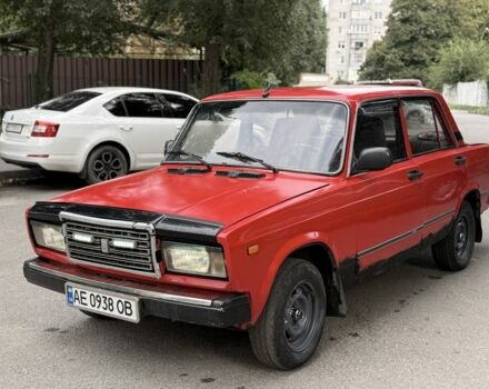 Красный ВАЗ 2107, объемом двигателя 1.2 л и пробегом 200 тыс. км за 955 $, фото 1 на Automoto.ua