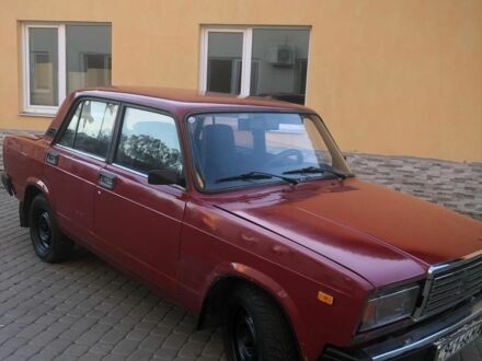 ВАЗ 2107 1995 у Черкасах на Automoto.ua Червоний ВАЗ 2107, об'ємом двигуна 1.6 л та пробігом 250 тис. км за 700 $, фото 1 на Automoto.ua