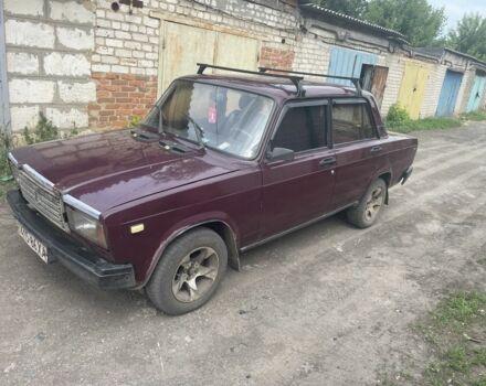 Красный ВАЗ 2107, объемом двигателя 1.5 л и пробегом 100 тыс. км за 750 $, фото 1 на Automoto.ua