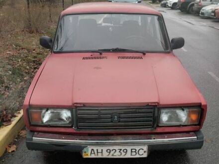Красный ВАЗ 2107, объемом двигателя 1.5 л и пробегом 200 тыс. км за 592 $, фото 1 на Automoto.ua
