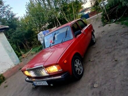 ВАЗ 2107 1996 в Новомосковске на Automoto.ua Красный ВАЗ 2107, объемом двигателя 1.5 л и пробегом 200 тыс. км за 1200 $, фото 1 на Automoto.ua