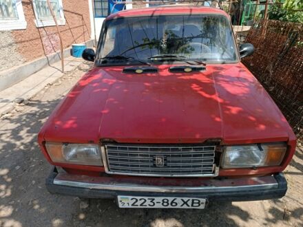 Красный ВАЗ 2107, объемом двигателя 1.5 л и пробегом 35 тыс. км за 594 $, фото 1 на Automoto.ua