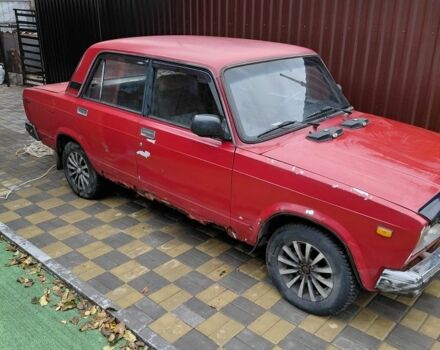 Красный ВАЗ 2107, объемом двигателя 1.7 л и пробегом 1000 тыс. км за 400 $, фото 1 на Automoto.ua