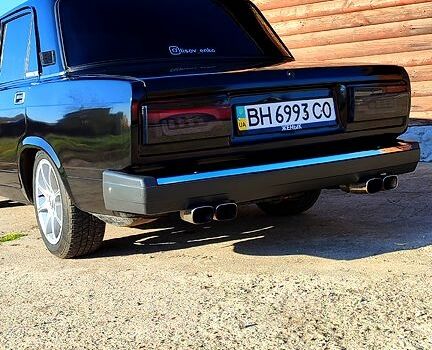 Красный ВАЗ 2107, объемом двигателя 1.5 л и пробегом 211 тыс. км за 1900 $, фото 1 на Automoto.ua