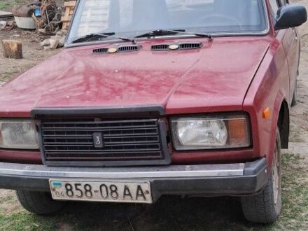 ВАЗ 2107 1996 у Балте на Automoto.ua Червоний ВАЗ 2107, об'ємом двигуна 1.5 л та пробігом 270 тис. км за 437 $, фото 1 на Automoto.ua