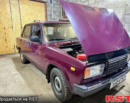 Красный ВАЗ 2107, объемом двигателя 1.5 л и пробегом 0 тыс. км за 650 $, фото 1 на Automoto.ua