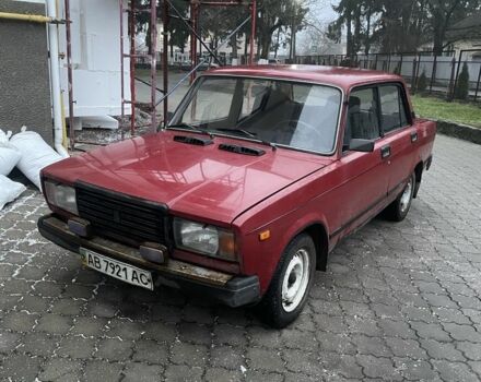 Красный ВАЗ 2107, объемом двигателя 1.5 л и пробегом 45 тыс. км за 854 $, фото 1 на Automoto.ua