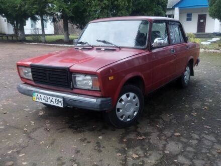 Красный ВАЗ 2107, объемом двигателя 1.6 л и пробегом 27 тыс. км за 1200 $, фото 1 на Automoto.ua