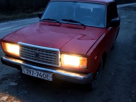 Красный ВАЗ 2107, объемом двигателя 1.6 л и пробегом 310 тыс. км за 360 $, фото 1 на Automoto.ua