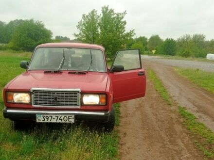 ВАЗ 2107 1997 у Хмельнике на Automoto.ua Червоний ВАЗ 2107, об'ємом двигуна 1.6 л та пробігом 934 тис. км за 725 $, фото 1 на Automoto.ua