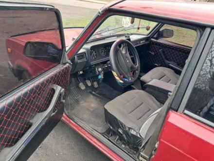 Красный ВАЗ 2107, объемом двигателя 1.6 л и пробегом 3 тыс. км за 1150 $, фото 1 на Automoto.ua