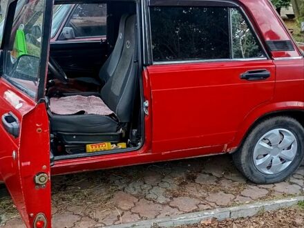 Красный ВАЗ 2107, объемом двигателя 1.6 л и пробегом 0 тыс. км за 850 $, фото 1 на Automoto.ua