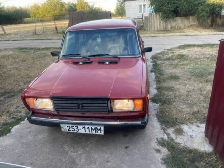 ВАЗ 2107 1998 у Іванівка на Automoto.ua Червоний ВАЗ 2107, об'ємом двигуна 1.5 л та пробігом 2 тис. км за 700 $, фото 1 на Automoto.ua