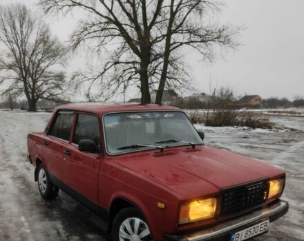 Красный ВАЗ 2107, объемом двигателя 0 л и пробегом 200 тыс. км за 583 $, фото 1 на Automoto.ua