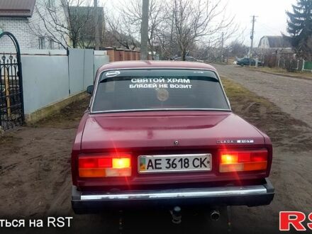 Красный ВАЗ 2107, объемом двигателя 15 л и пробегом 75 тыс. км за 1100 $, фото 1 на Automoto.ua