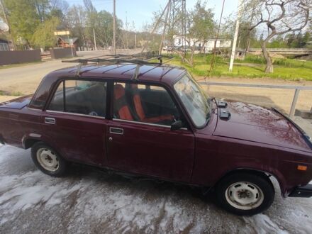ВАЗ 2107 2001 в Старом Самборе на Automoto.ua Красный ВАЗ 2107, объемом двигателя 1.5 л и пробегом 140 тыс. км за 350 $, фото 1 на Automoto.ua