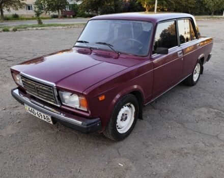 Красный ВАЗ 2107, объемом двигателя 1.5 л и пробегом 156 тыс. км за 1600 $, фото 1 на Automoto.ua