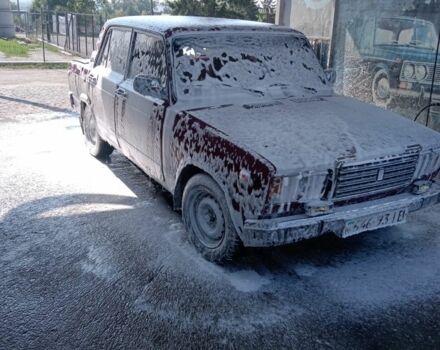 ВАЗ 2107 2001 в Черткове на Automoto.ua Красный ВАЗ 2107, объемом двигателя 3 л и пробегом 87 тыс. км за 713 $, фото 1 на Automoto.ua