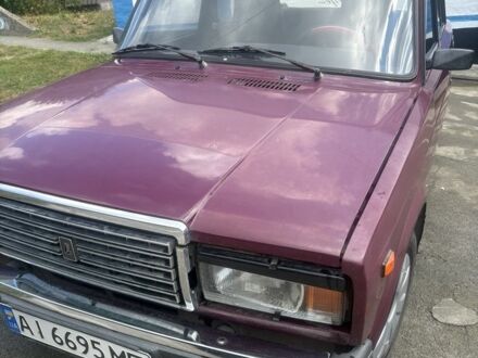 ВАЗ 2107 2001 у Золотоноше на Automoto.ua Червоний ВАЗ 2107, об'ємом двигуна 1.5 л та пробігом 324 тис. км за 841 $, фото 1 на Automoto.ua