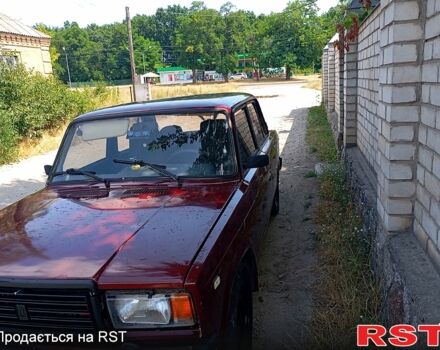 Красный ВАЗ 2107, объемом двигателя 1.6 л и пробегом 0 тыс. км за 1070 $, фото 1 на Automoto.ua