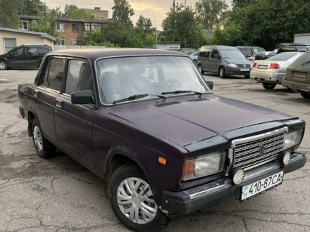 ВАЗ 2107 2001 в Сумах на Automoto.ua Красный ВАЗ 2107, объемом двигателя 1.5 л и пробегом 2 тыс. км за 800 $, фото 1 на Automoto.ua