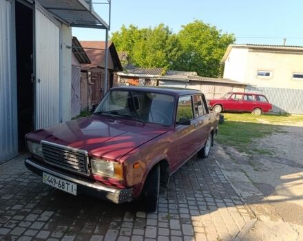 Червоний ВАЗ 2107, об'ємом двигуна 0 л та пробігом 75 тис. км за 1101 $, фото 1 на Automoto.ua