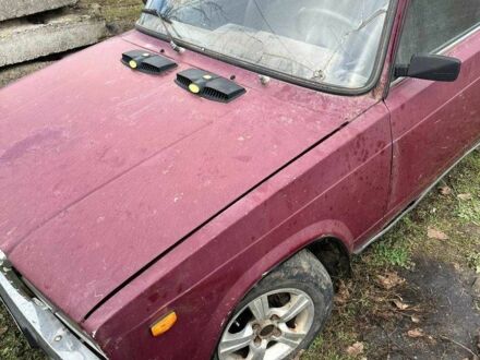 Красный ВАЗ 2107, объемом двигателя 1.5 л и пробегом 1000 тыс. км за 591 $, фото 1 на Automoto.ua