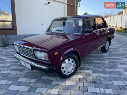 Красный ВАЗ 2107, объемом двигателя 1.5 л и пробегом 89 тыс. км за 1799 $, фото 1 на Automoto.ua