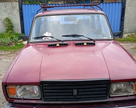 Красный ВАЗ 2107, объемом двигателя 1.5 л и пробегом 205 тыс. км за 950 $, фото 1 на Automoto.ua