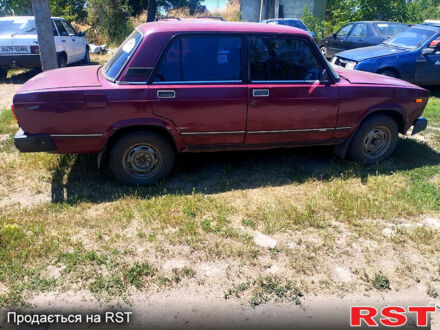 Красный ВАЗ 2107, объемом двигателя 1.5 л и пробегом 200 тыс. км за 480 $, фото 1 на Automoto.ua