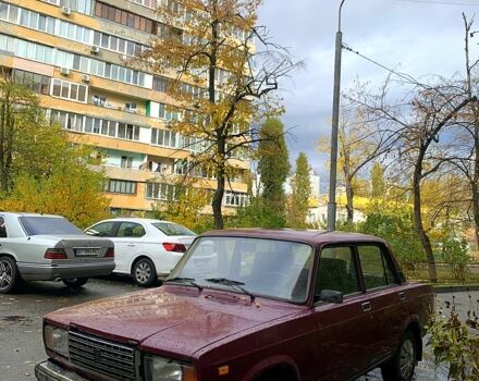 ВАЗ 2107 2002 в Киеве на Automoto.ua Красный ВАЗ 2107, объемом двигателя 1.5 л и пробегом 66 тыс. км за 1100 $, фото 1 на Automoto.ua