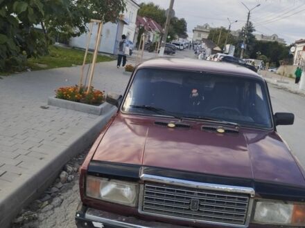 ВАЗ 2107 2002 в Ярмолинцы на Automoto.ua Красный ВАЗ 2107, объемом двигателя 0 л и пробегом 5 тыс. км за 533 $, фото 1 на Automoto.ua