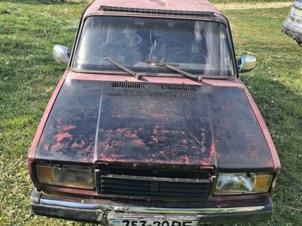 Червоний ВАЗ 2107, об'ємом двигуна 1.6 л та пробігом 200 тис. км за 330 $, фото 1 на Automoto.ua