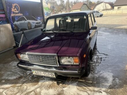 Красный ВАЗ 2107, объемом двигателя 0 л и пробегом 200 тыс. км за 499 $, фото 1 на Automoto.ua