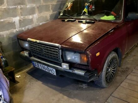 ВАЗ 2107 2002 в Харькове на Automoto.ua Красный ВАЗ 2107, объемом двигателя 1.6 л и пробегом 0 тыс. км за 750 $, фото 1 на Automoto.ua
