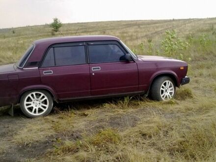 Красный ВАЗ 2107, объемом двигателя 1.7 л и пробегом 157 тыс. км за 400 $, фото 1 на Automoto.ua