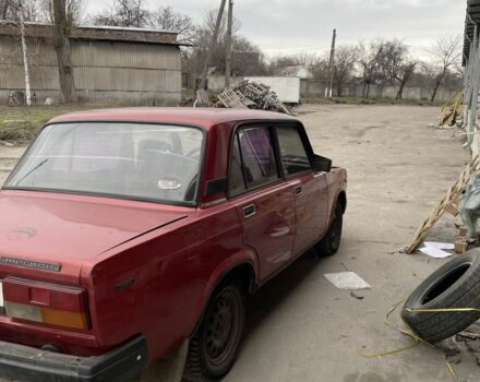 Красный ВАЗ 2107, объемом двигателя 1.5 л и пробегом 70 тыс. км за 903 $, фото 1 на Automoto.ua