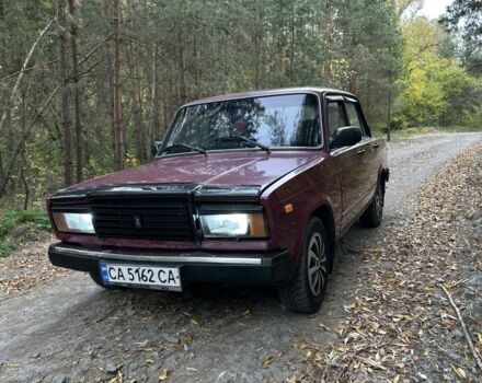 Красный ВАЗ 2107, объемом двигателя 1.6 л и пробегом 77 тыс. км за 750 $, фото 1 на Automoto.ua