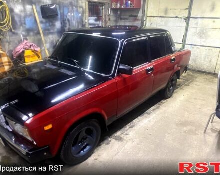 Красный ВАЗ 2107, объемом двигателя 1.5 л и пробегом 280 тыс. км за 2000 $, фото 1 на Automoto.ua