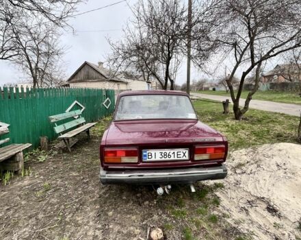 Красный ВАЗ 2107, объемом двигателя 1.6 л и пробегом 100 тыс. км за 900 $, фото 1 на Automoto.ua