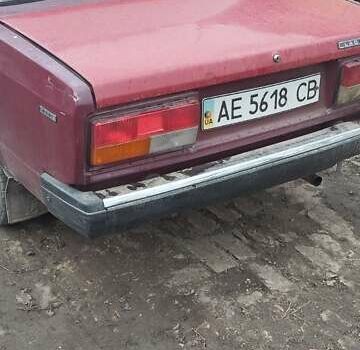 Красный ВАЗ 2107, объемом двигателя 1.5 л и пробегом 150 тыс. км за 677 $, фото 1 на Automoto.ua