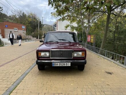 Красный ВАЗ 2107, объемом двигателя 1.5 л и пробегом 3 тыс. км за 951 $, фото 1 на Automoto.ua