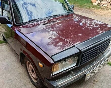 Красный ВАЗ 2107, объемом двигателя 1.5 л и пробегом 100 тыс. км за 1700 $, фото 1 на Automoto.ua