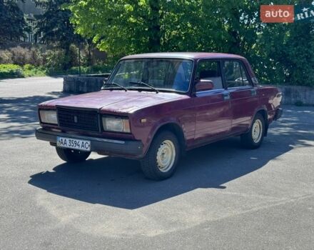 Красный ВАЗ 2107, объемом двигателя 1.5 л и пробегом 100 тыс. км за 600 $, фото 1 на Automoto.ua