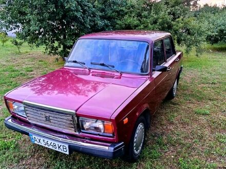 Красный ВАЗ 2107, объемом двигателя 1.5 л и пробегом 129 тыс. км за 1100 $, фото 1 на Automoto.ua