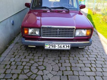 Красный ВАЗ 2107, объемом двигателя 1.45 л и пробегом 170 тыс. км за 1500 $, фото 1 на Automoto.ua